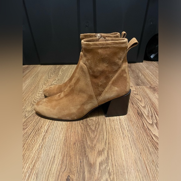 Via Spiga Ankle Boots Size 9.5. Talk about some bad boots. Giving cute and comfy - Picture 4 of 7